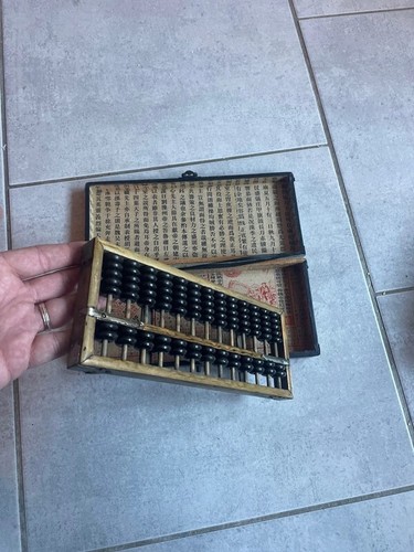 Ancien boulier asiatique - , avec