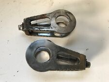 UNE PAIRE DE TENDEUR DE ROUE