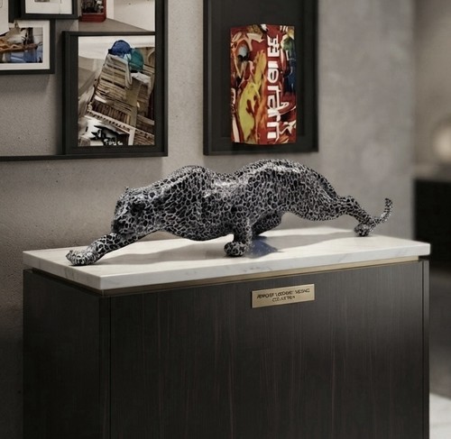 Snow leopard resin limited - , of