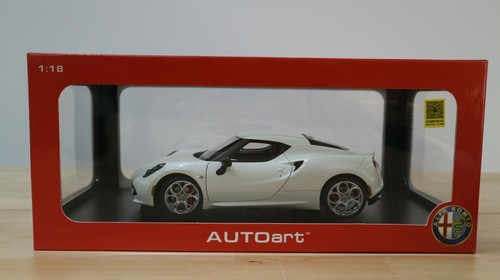 Autoart alfa romeo 4c - autoart, 1/18