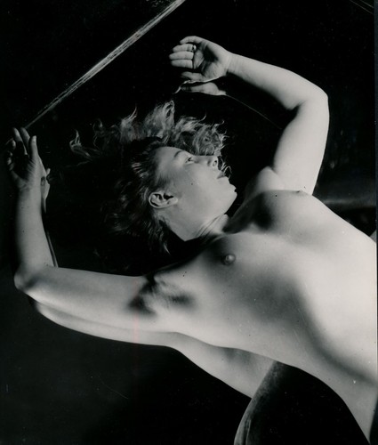Paul coze 1950 pose - paul,