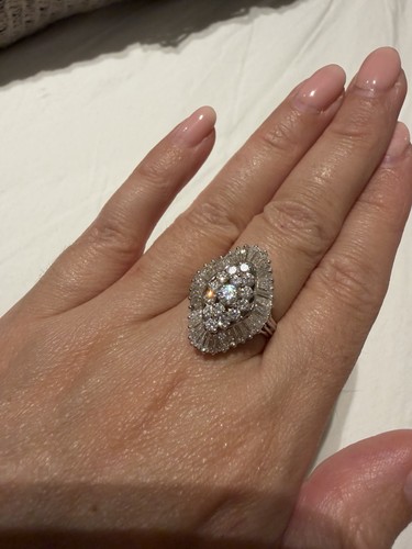 Bague marquise diamants rond