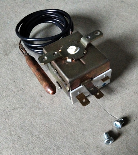 Thermostat surchauffe - thermostat, de