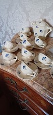 10 Tasses Et Soucoupes Et 1