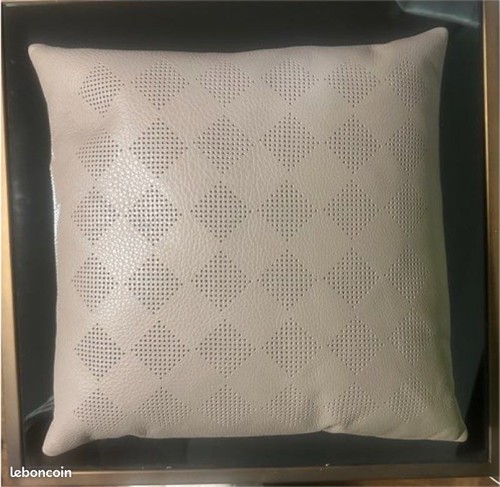 Lot coussins cuir pierre - cuir,