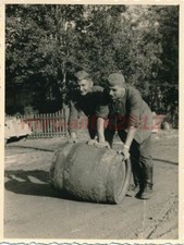 Photo, WW2, Front de l'Est, Sdt. rouleau tonneau de bière à Porietschje, 11.8...