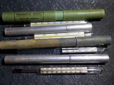 4 anciens thermomètres 2 médical / Labo / Pharmacie / cabinet de curiosité - A17