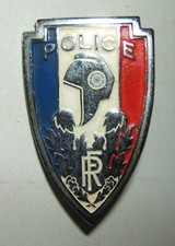 ANCIEN INSIGNE DE CASQUE