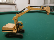 pelle mécanique Caterpillar