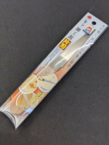 Scie découper japonaise - à,