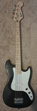 Squier by Fender Bronco Bass, Black