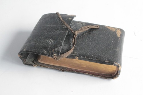 Livre mémorial - livre, 32