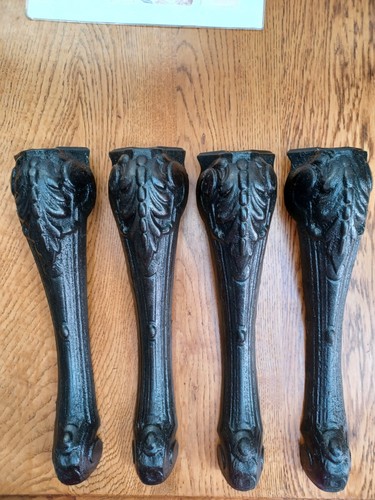 Lot pieds table objet - pieds,