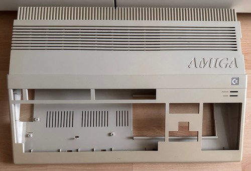 Commodore amiga 500 - 500, boîtier