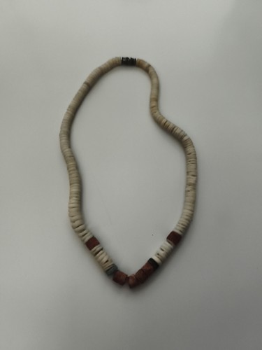 Collier vintage perles plates