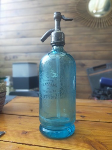 Ancienne bouteille eau - ancienne,