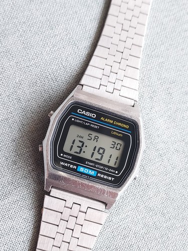 Montre casio 593 alarm - casio,