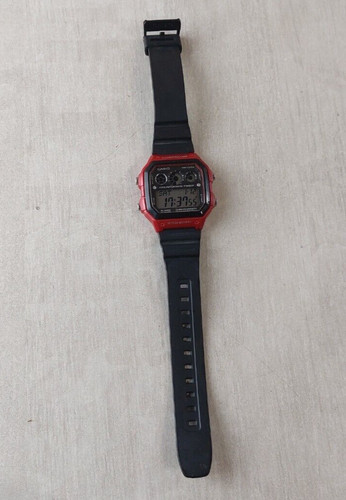 Ancienne montre lcd casio - montre, lcd,