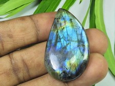 Cabochon de poire labradorite
