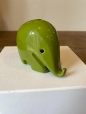 Tirelire éléphant D verte