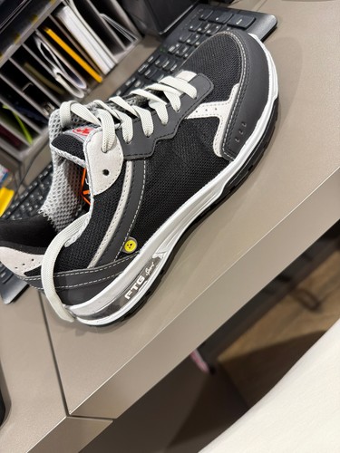 Chaussure sécurité - chaussure, de