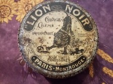 Boite ancienne en Tôle