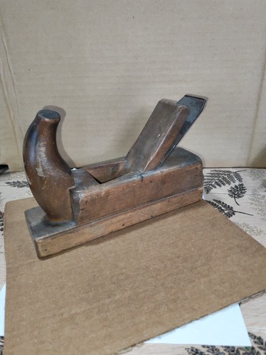 Rabot ancien bois début - ancien, 20