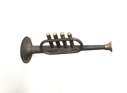 Trompette jouet ancien - , en