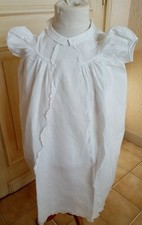 Ancienne robe de baptême avec