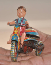Tricycle En Tôle