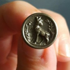 E05A02 cerf argenté D17 mm