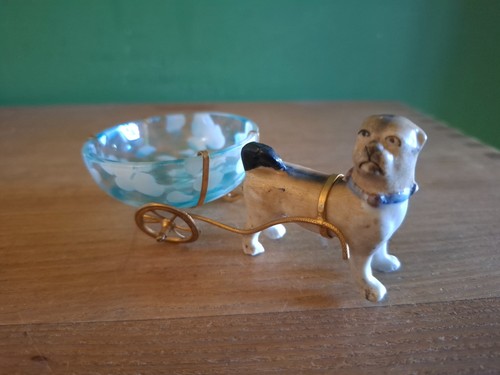 Baguier chien carlin en - ,,