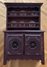 Meuble Breton Miniature Vaisselier en bois + 6 assiettes dinette Henriot Quimper