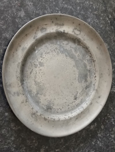 Assiette ancienne étain à - assiette,