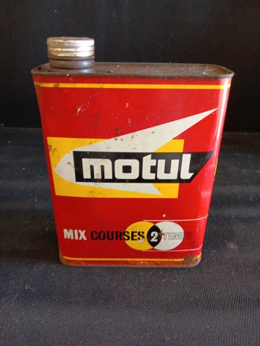 Ancien bidon huile - motul, mix