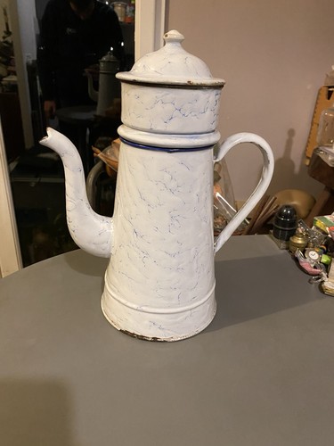 Ancienne cafetière tôle - ancienne,