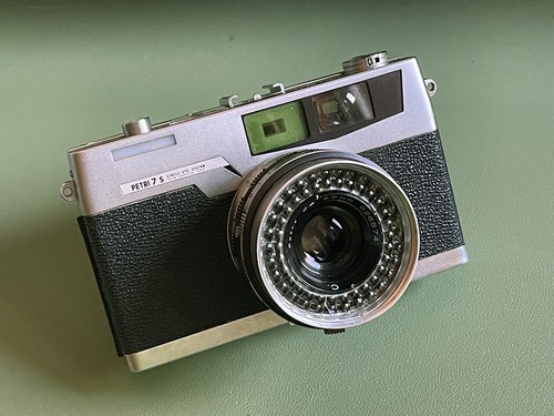 Mint petri rangefinder - mint, 7s