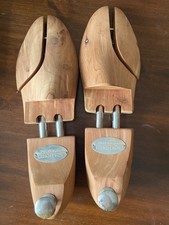 Paire d' Embauchoirs en Bois