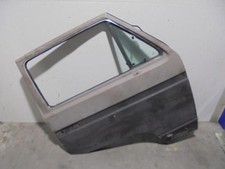 3675332 porte avant droit pour