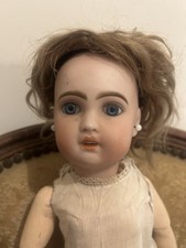 RAVISSANTE PETITE POUPÉE ANCIENNE BÉBÉ JUMEAU A RESTAURER 