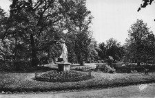 81 CASTRES LE JARDIN DU MAIL