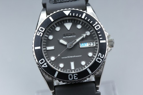 Presque comme neuf montre - comme, neuf]