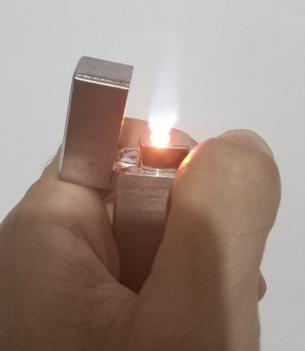 Briquet modèle a8833 - briquet,