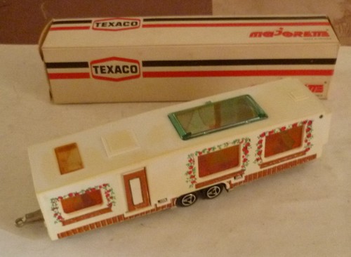 Majorette texaco caravan - texaco,