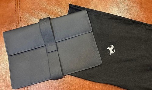 Sac pochette ferrari cuir noir - ferrari,