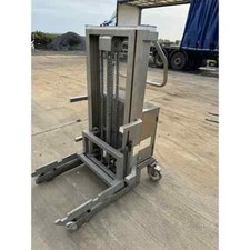 CM Process Solutions dump buggy stacker