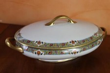 1 soupiere en PORCELAINE DE LIMOGES = 1 SOUPIERE 31x17x12cm