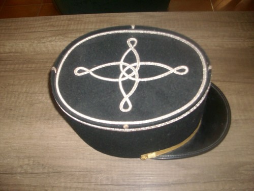 Képi militaire identifier - képi,