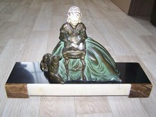 R. Miandres (XIX-XXe) Sculpture Art Déco régule  "Liseuse et Son Chien"
