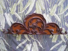 Fronton de Meubles en noyer début 20e siècle